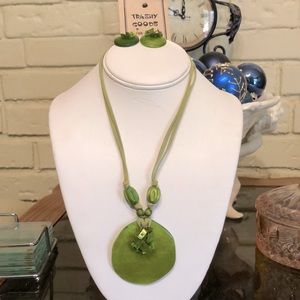 Trashy Goods Necklace and Earrings Set